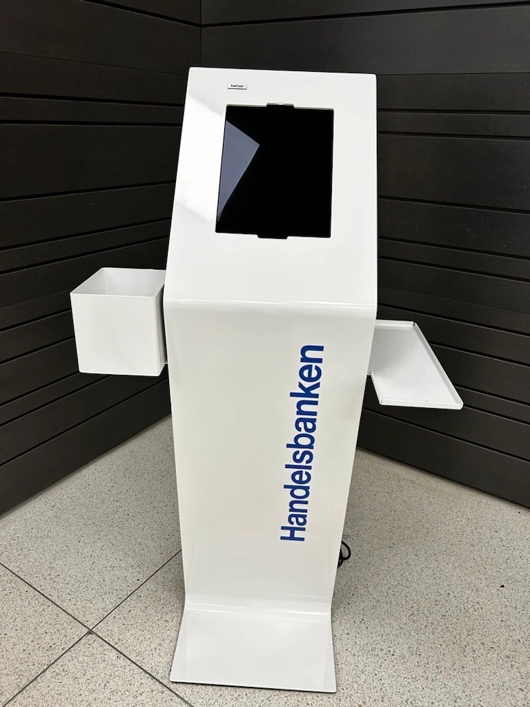 Precise Visit self-service kiosk for visitors at Handelsbanken